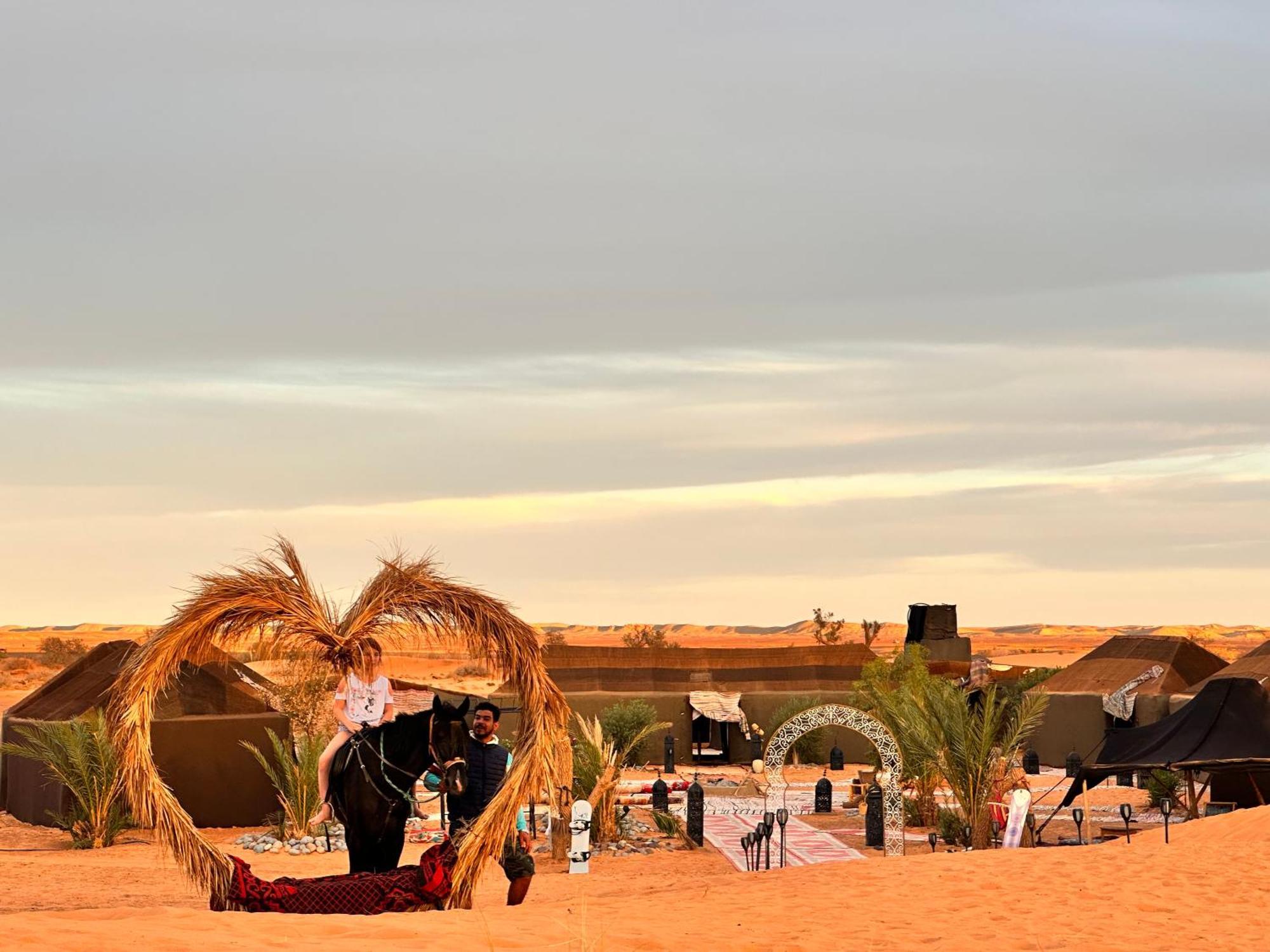 Sahara Wellness Camp Bed and Breakfast Merzouga Buitenkant foto